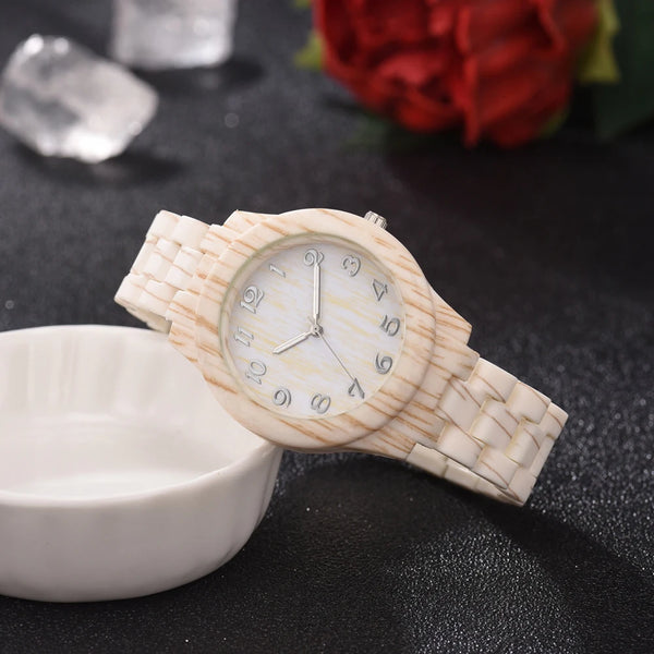 Vintage Elegant Ladies Wooden Watch